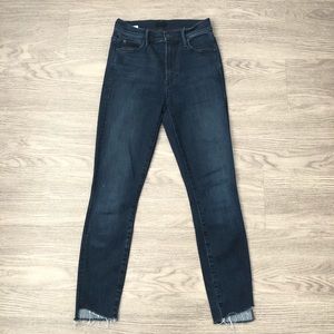 MOTHER The Stunner Zip Ankle Step Fray Jeans